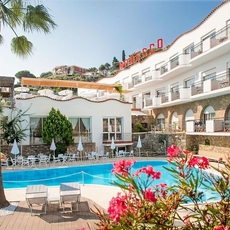 Hotel Moresco Diano Marina Exterior photo